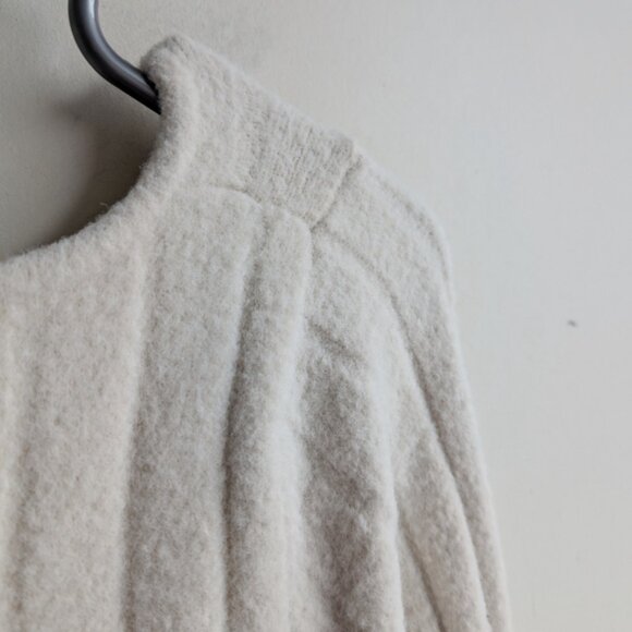 Aritzia Wilfred Hush Knit Hush Knit Long Sleeve Top Blouse - Picture 6 of 8